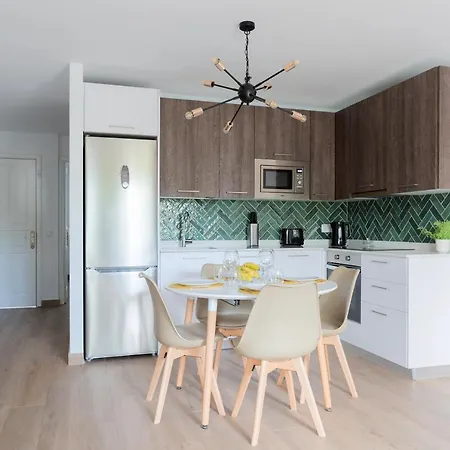 The Monkey House - A Jungle Of Comfort *