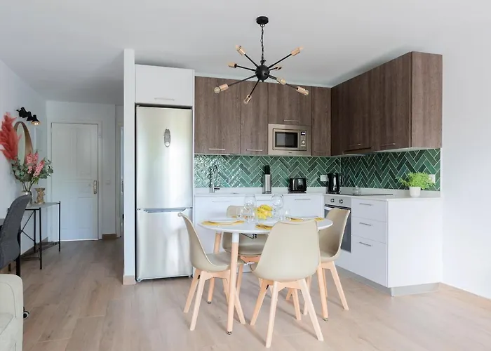 The Monkey House - A Jungle Of Comfort *